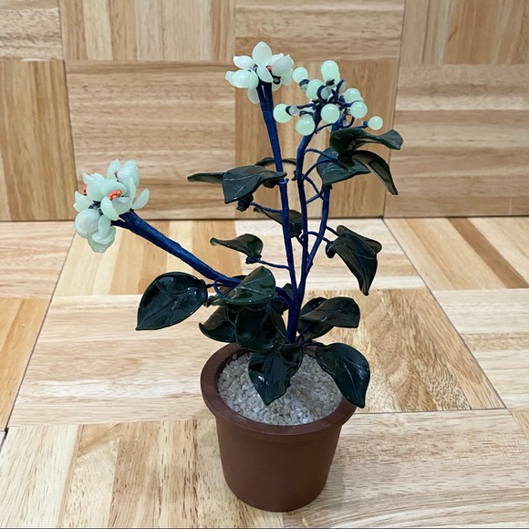 Faux Jade Ornamental Flowers Artificial Plant Home Decor - Picture 7 of 9
